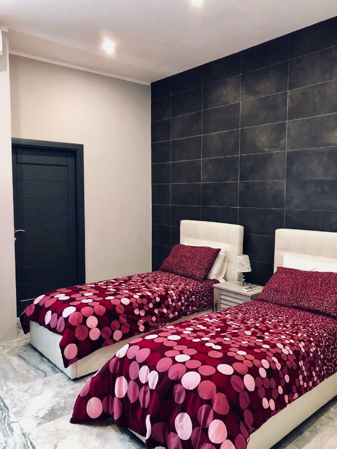 Holiday Townhouse In Sliema Centre Exterior foto